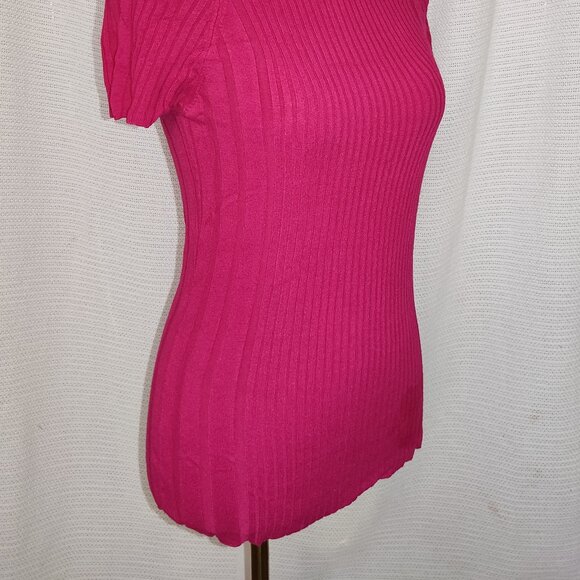 Daisy Fuentes | Hot pink knit short sleeve sweater top - Picture 5 of 13
